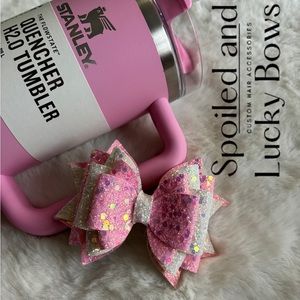 COPY - Beautiful Stanley bow